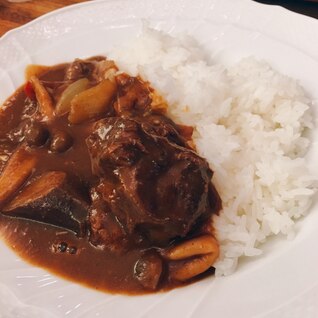 市販のカレールーでお店の味！お肉柔らかビーフカレー